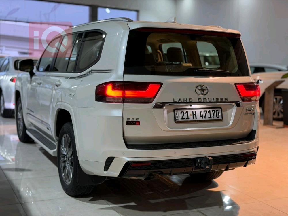 تويوتا لاندكروزر